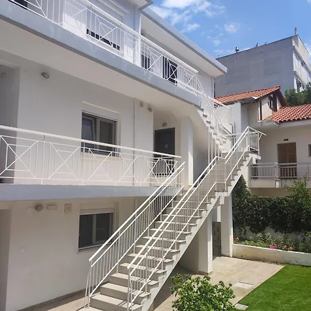Sea Breeze 301 Апартаменты *
